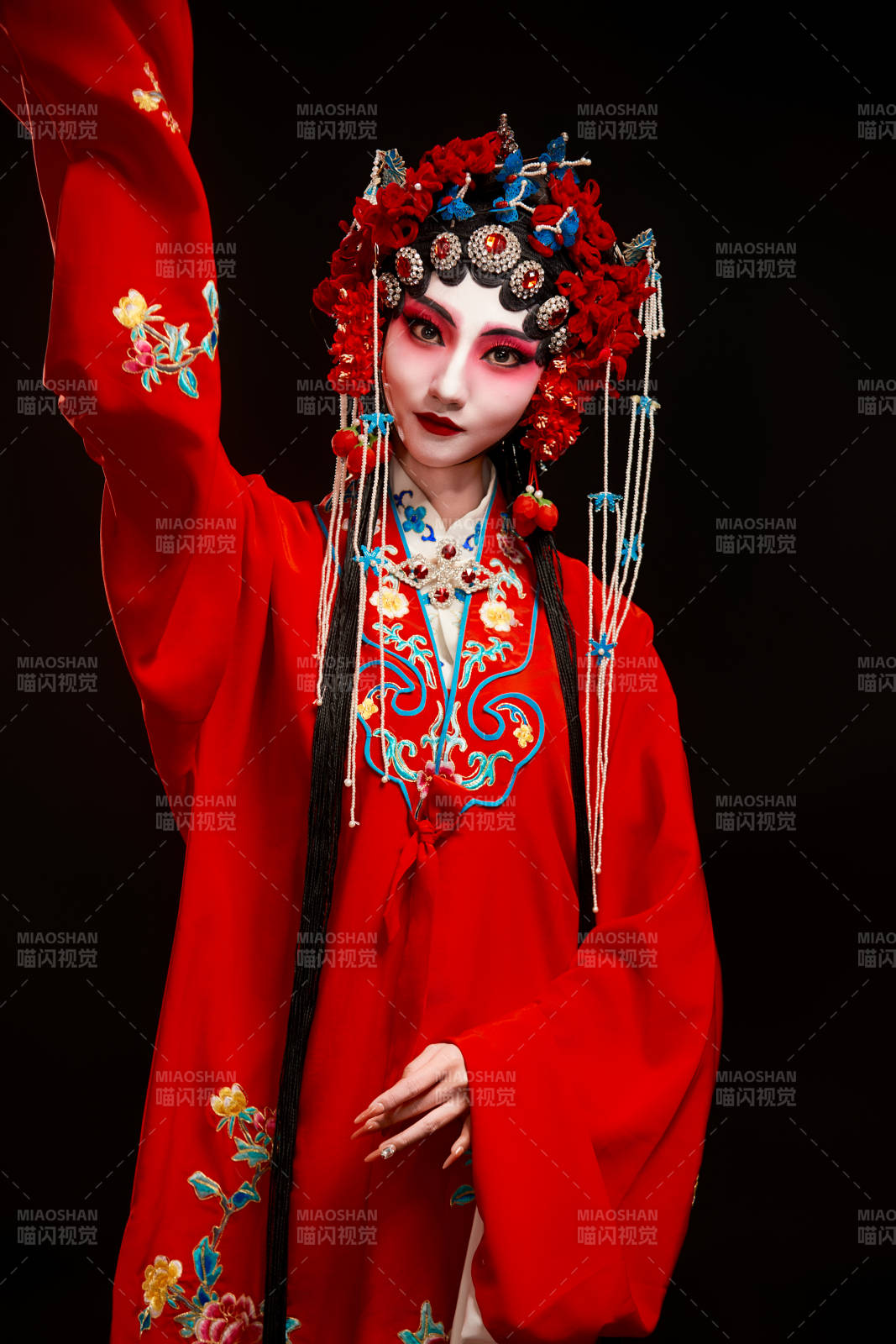 国粹戏曲京剧昆曲青衣旦角形象的中国少女