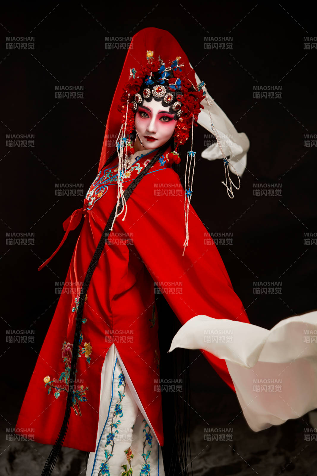 国粹戏曲京剧昆曲青衣旦角形象的中国少女