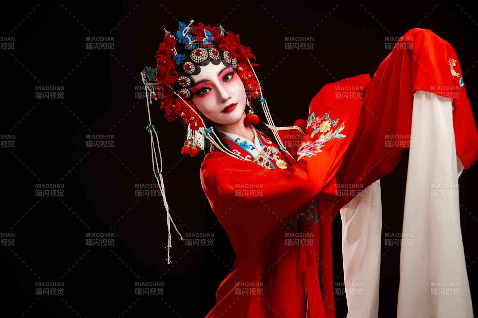 国粹戏曲京剧昆曲青衣旦角形象的中国少女