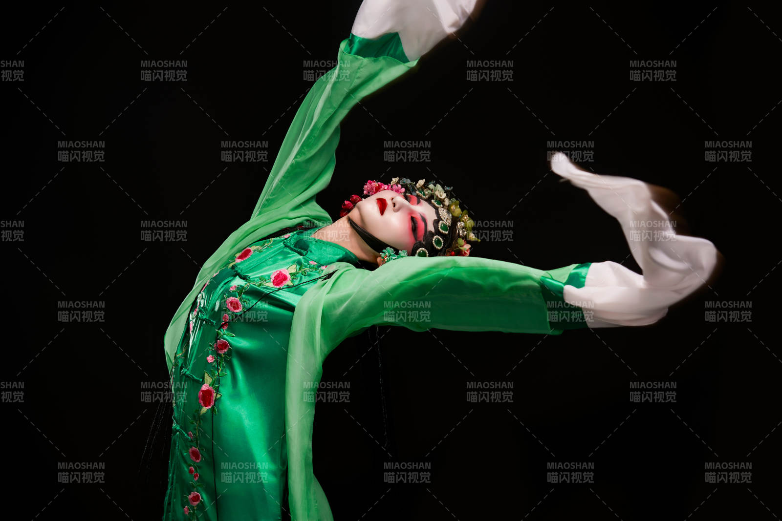 国粹戏曲京剧昆曲青衣旦角形象的中国少女