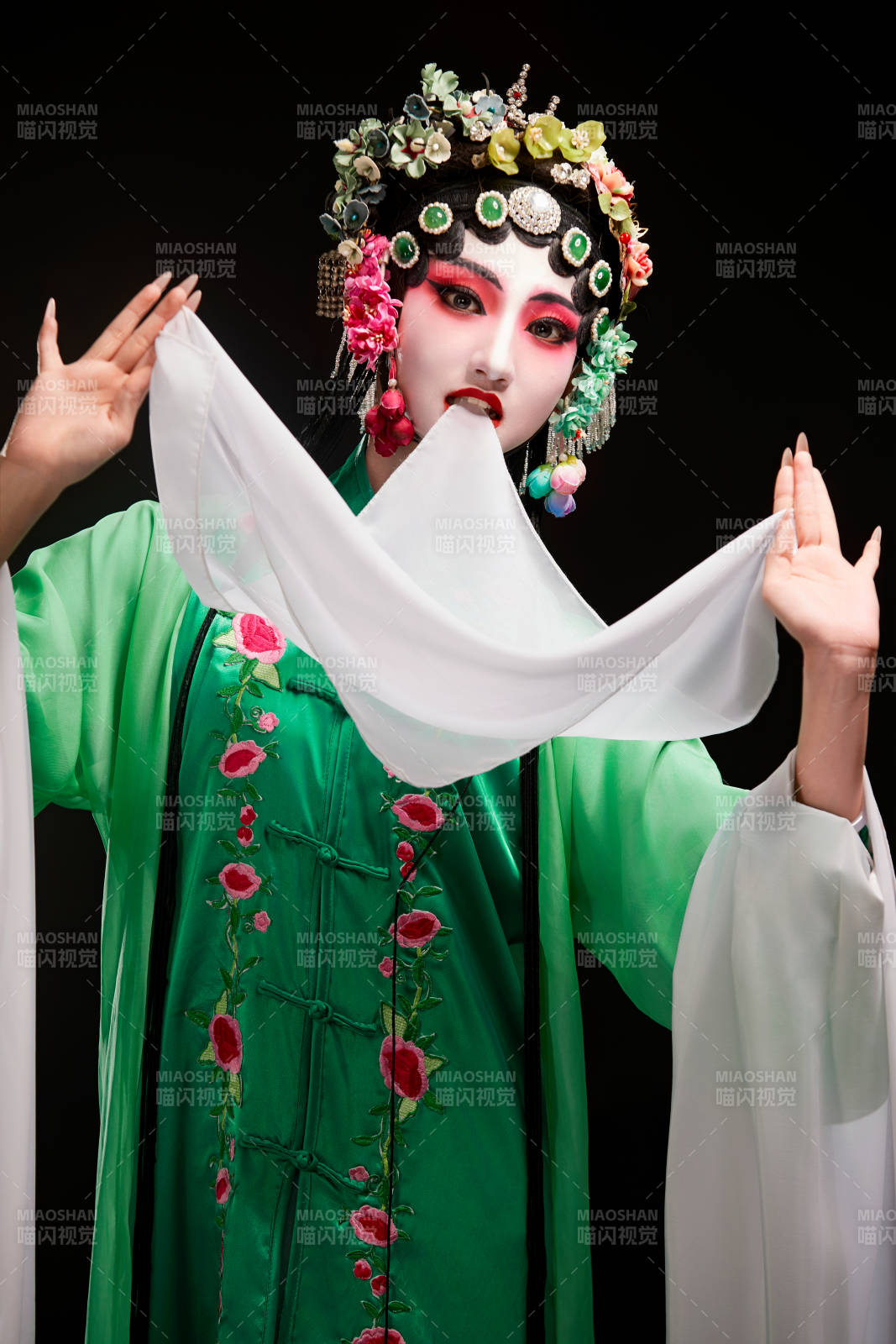 國粹戲曲京劇昆曲青衣旦角形象的中國少女