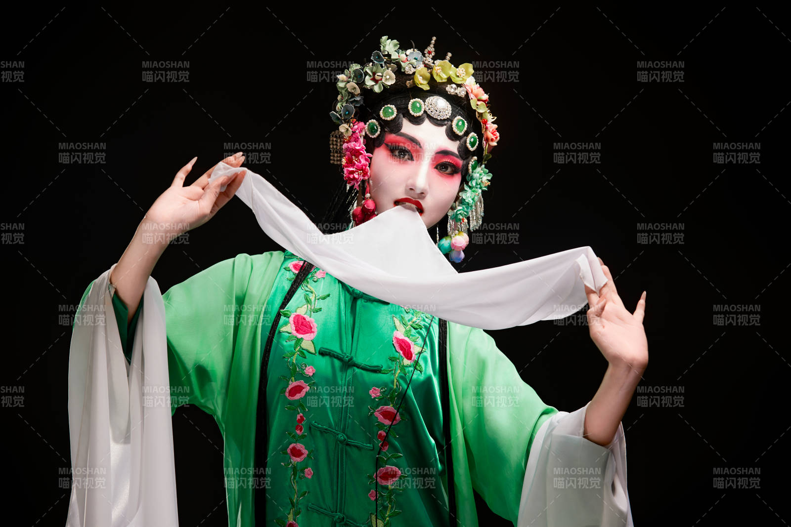 國粹戲曲京劇昆曲青衣旦角形象的中國少女