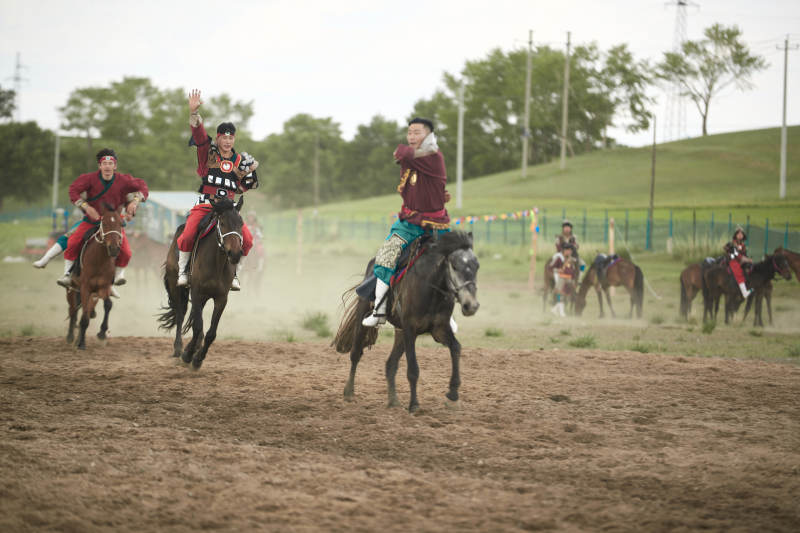 河北省沽源县库伦淖尔景区的蒙古马术表演