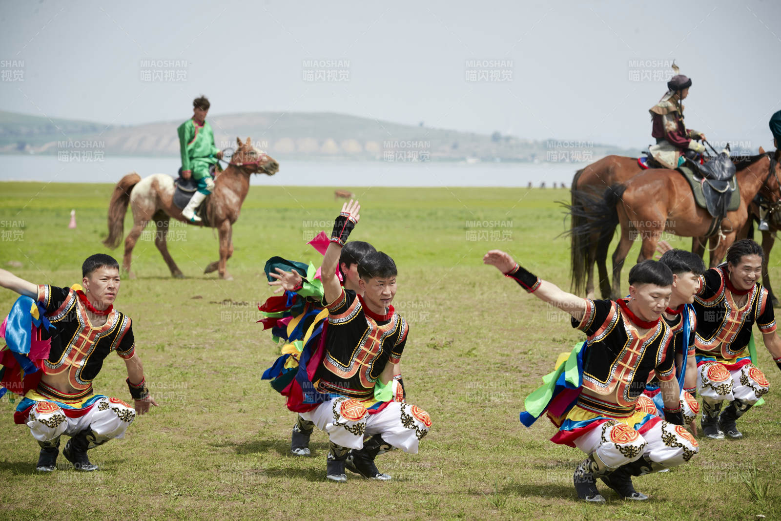 草原那達(dá)慕大會(huì)上的蒙古摔跤手
