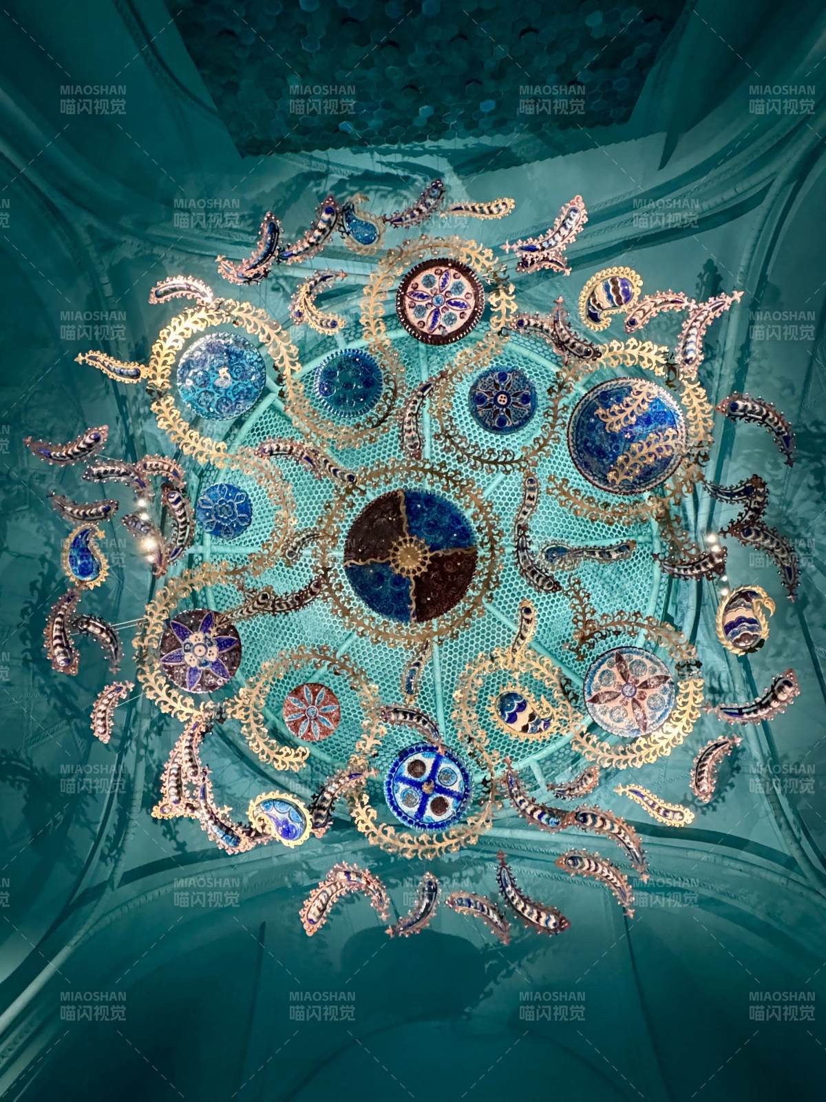 烏茲別克斯坦  雙年展 穹頂幻彩齒輪