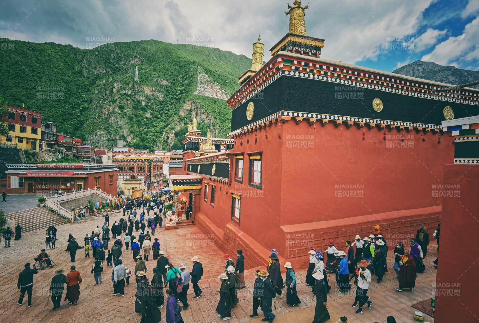 藏傳佛教寺廟盛景