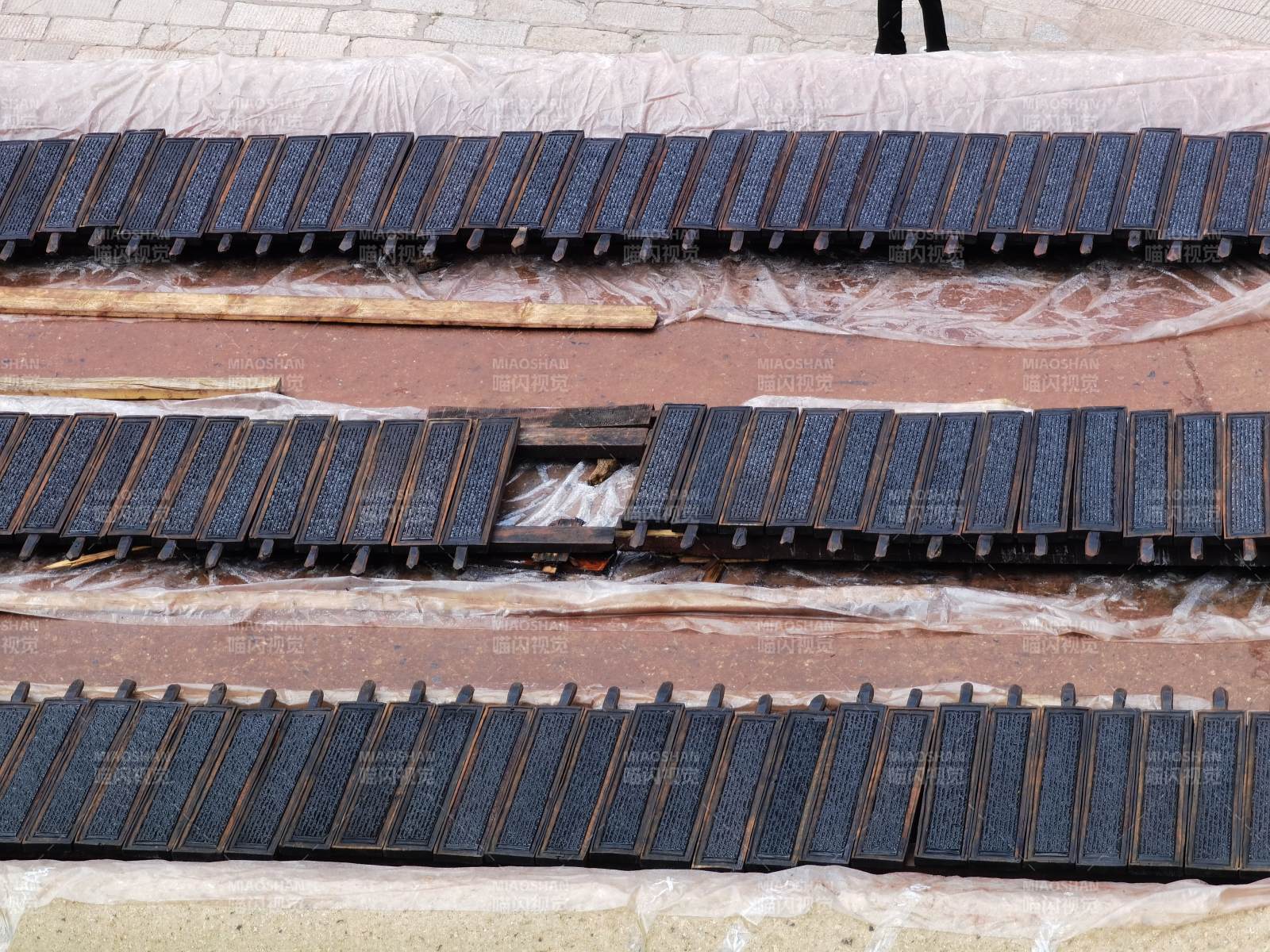 德格印經(jīng)院曬雕版