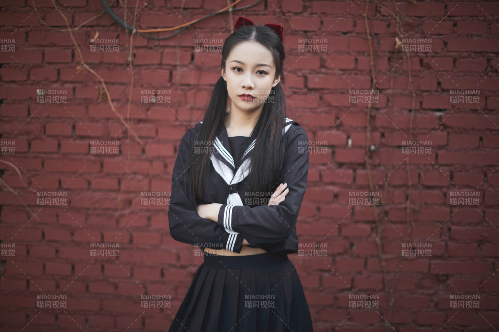 日系戶外公園穿jk校服的少女