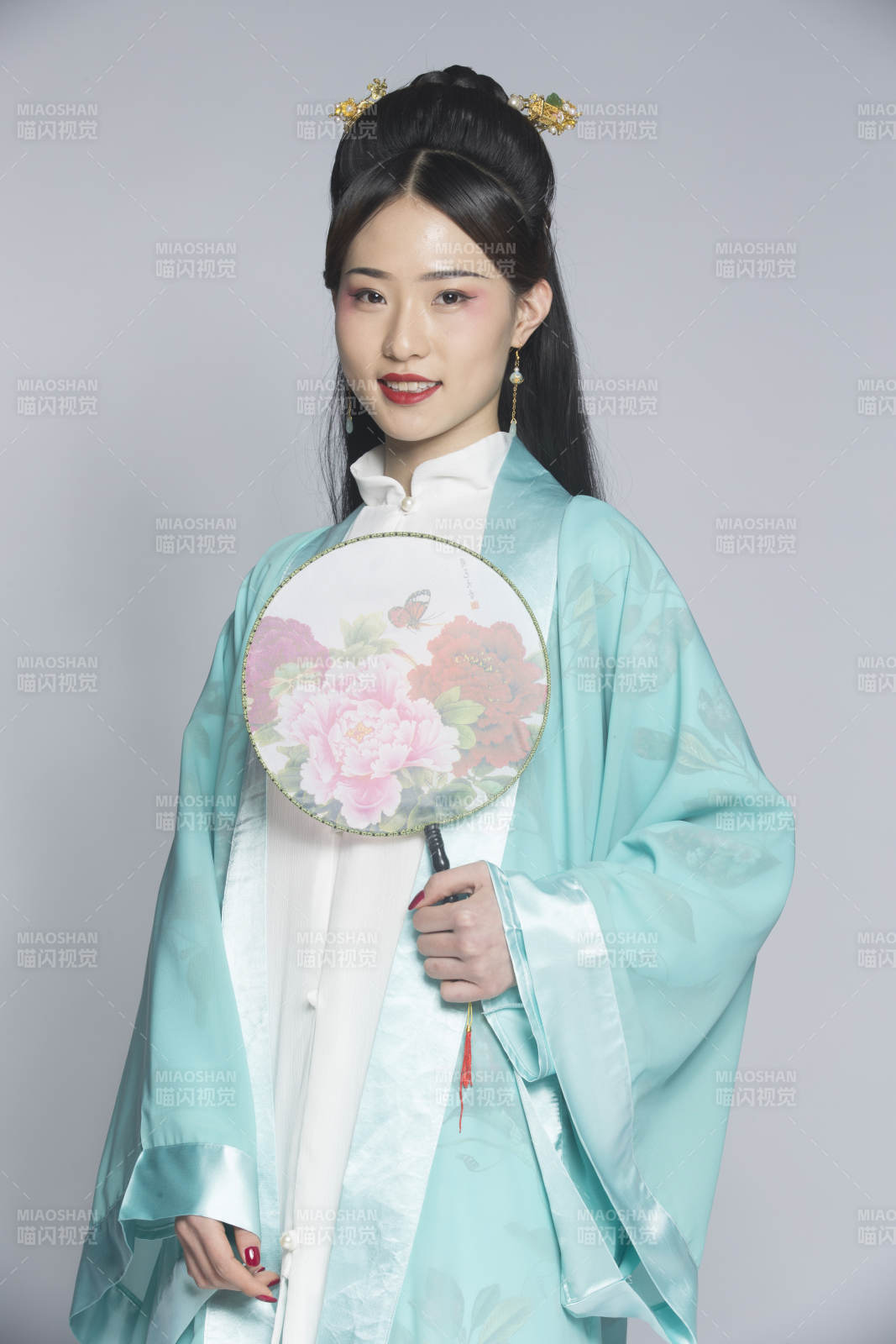 漢服風韻人像棚拍漢服少女