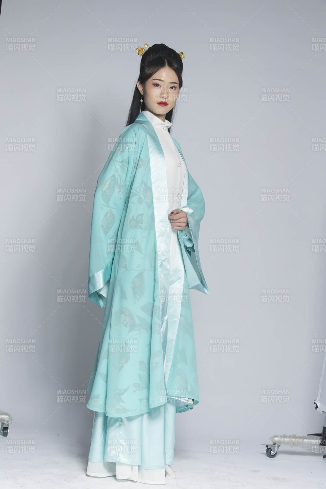 漢服風韻人像棚拍漢服少女