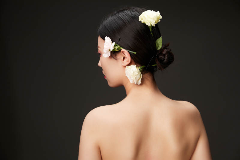 时尚亚洲女性婚纱妆面彩妆