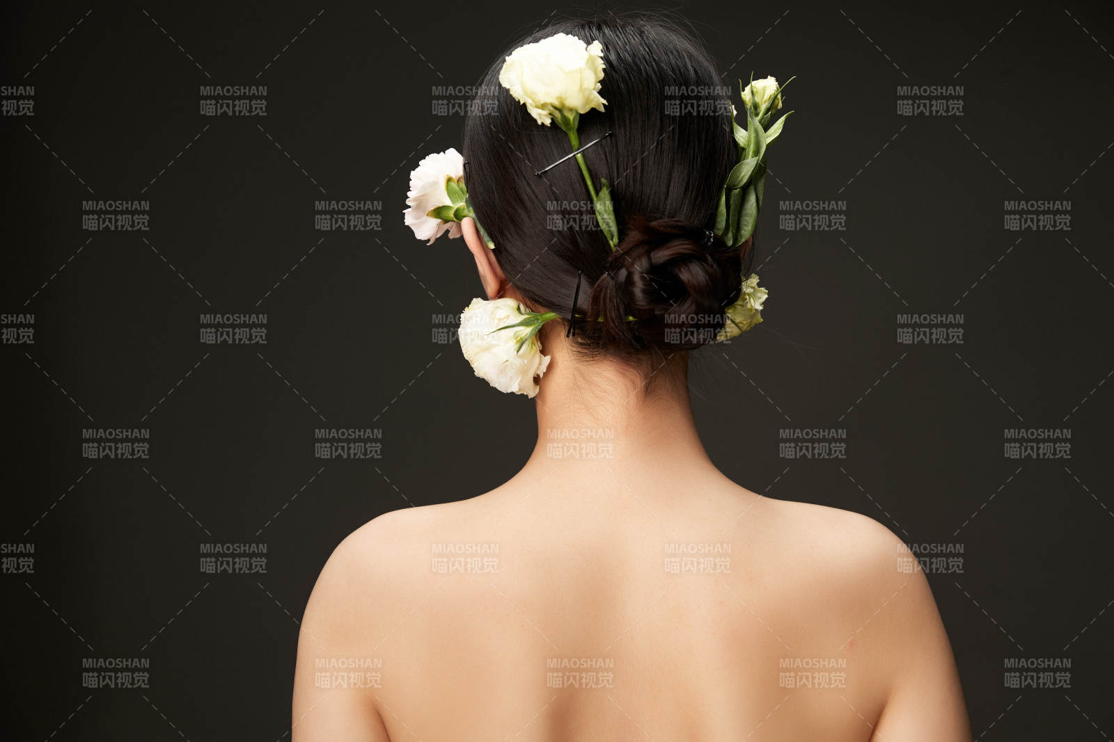 時尚亞洲女性婚紗妝面彩妝