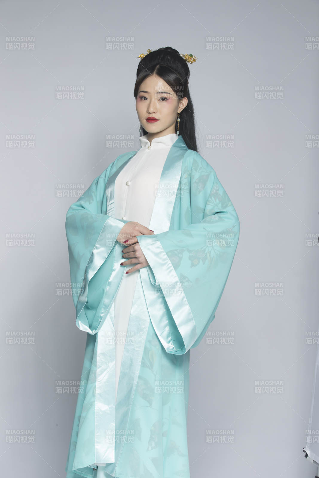 漢服風(fēng)韻人像棚拍漢服少女