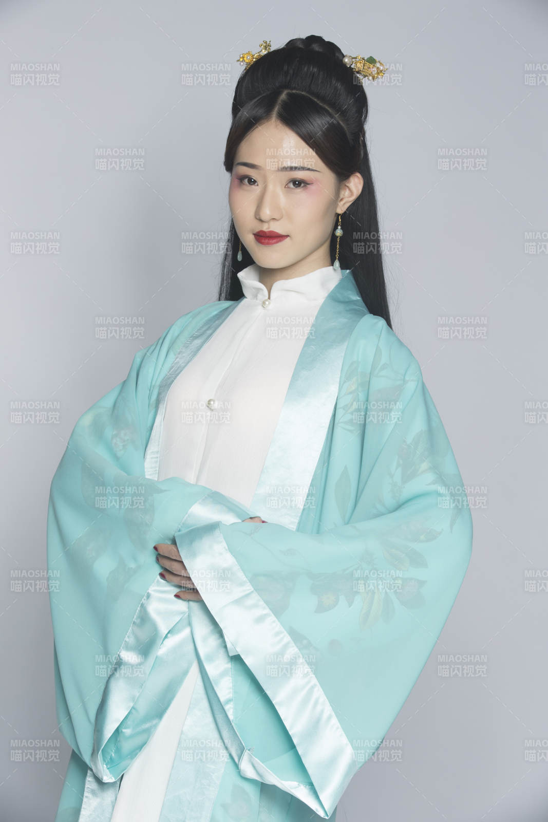 漢服風韻人像棚拍漢服少女