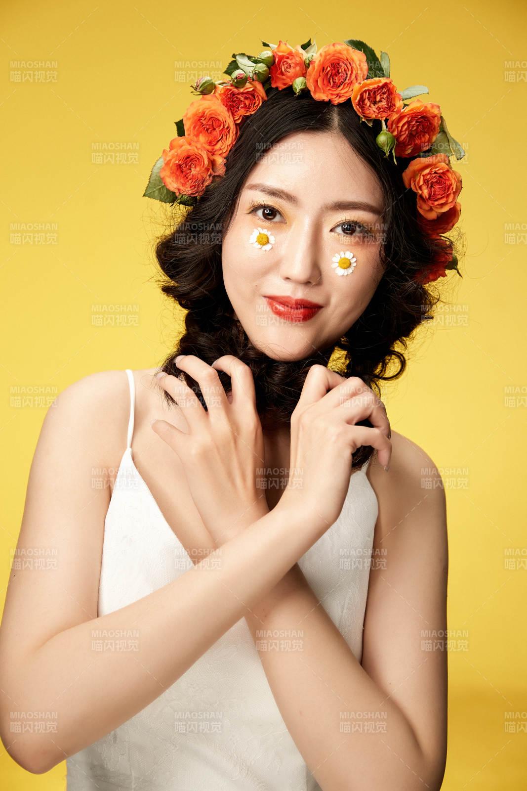 時尚亞洲女性婚紗妝面彩妝