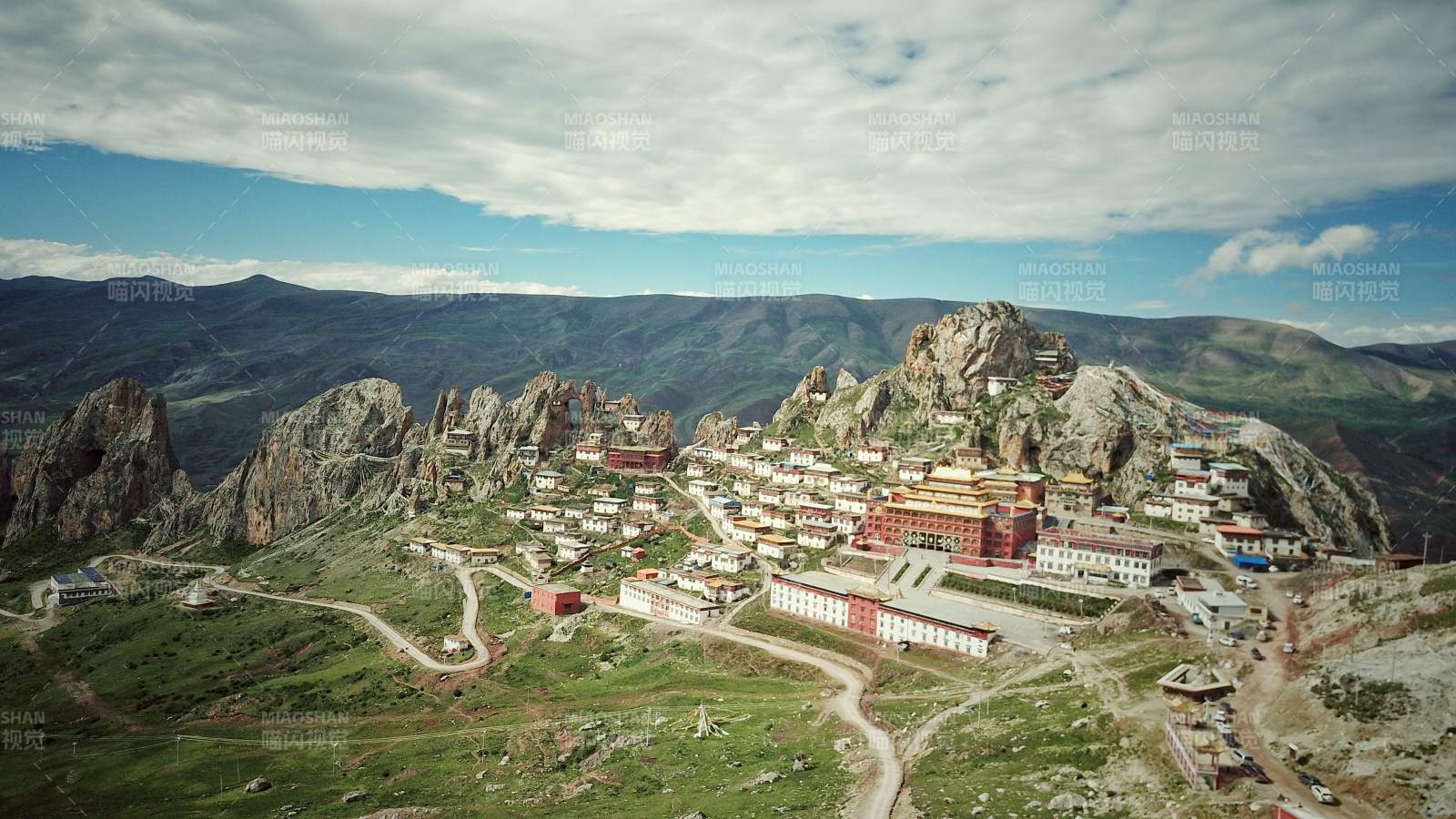 高原古寺風(fēng)光