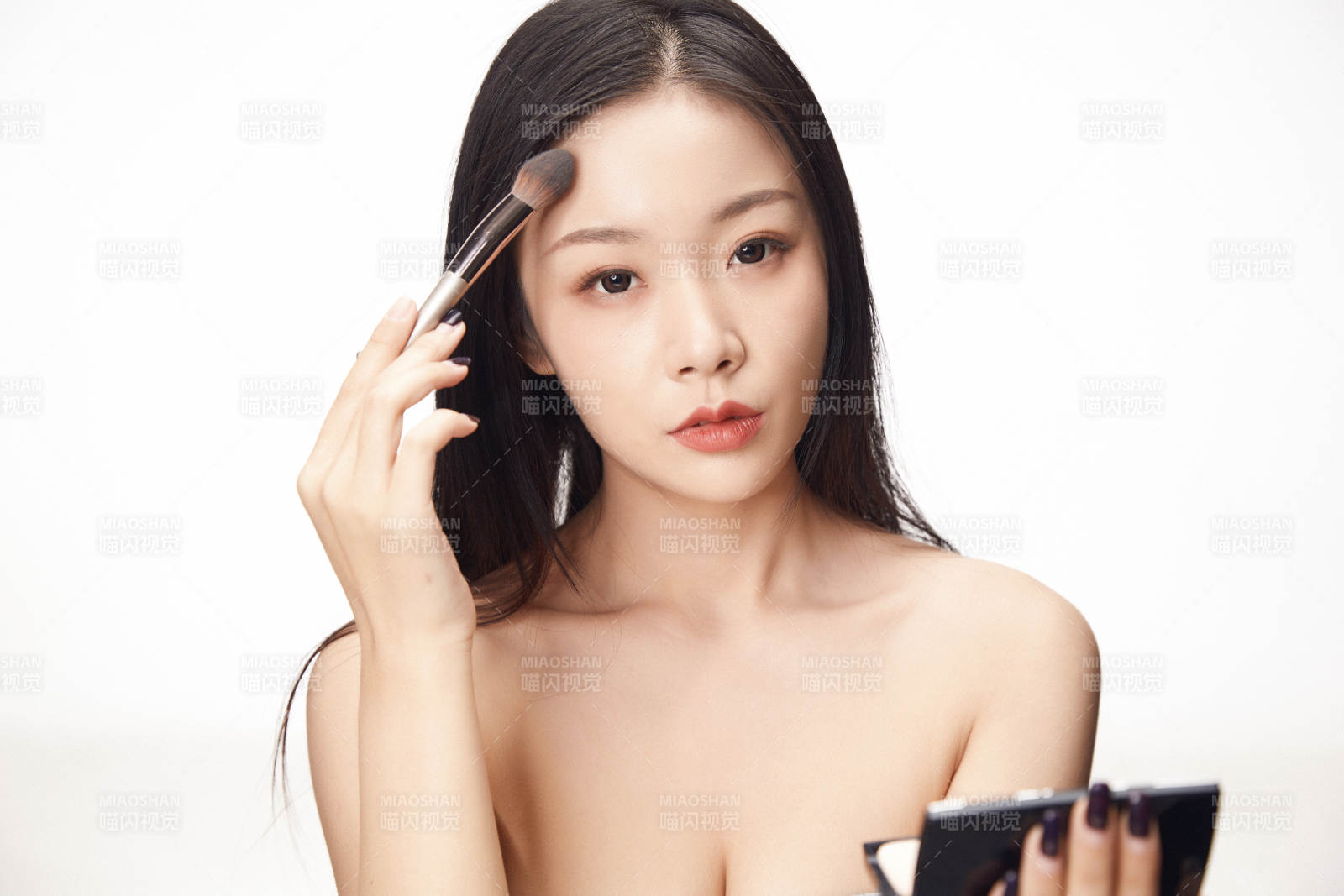 亞洲美女面部特寫化妝護(hù)膚