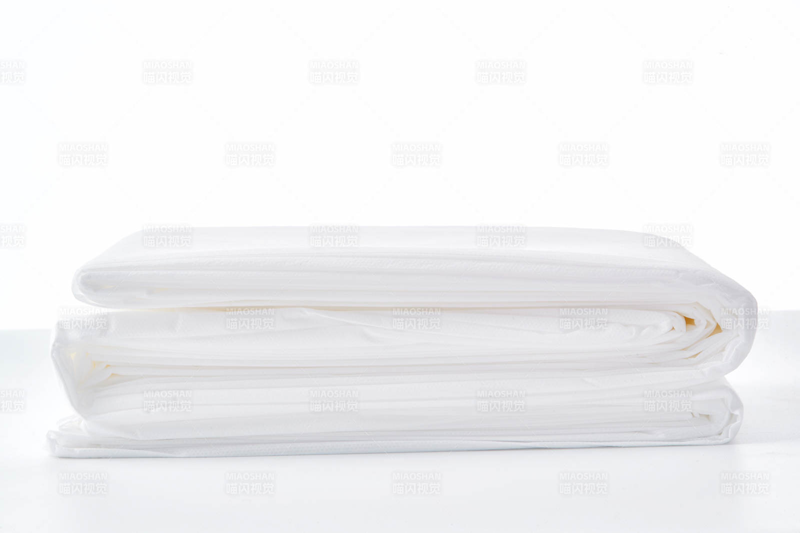 一次性旅行酒店清洁用无纺布浴巾