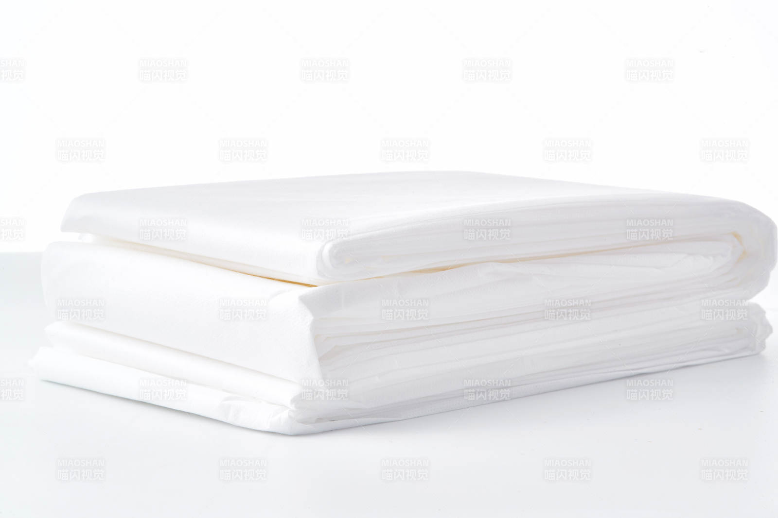 一次性旅行酒店清洁用无纺布浴巾