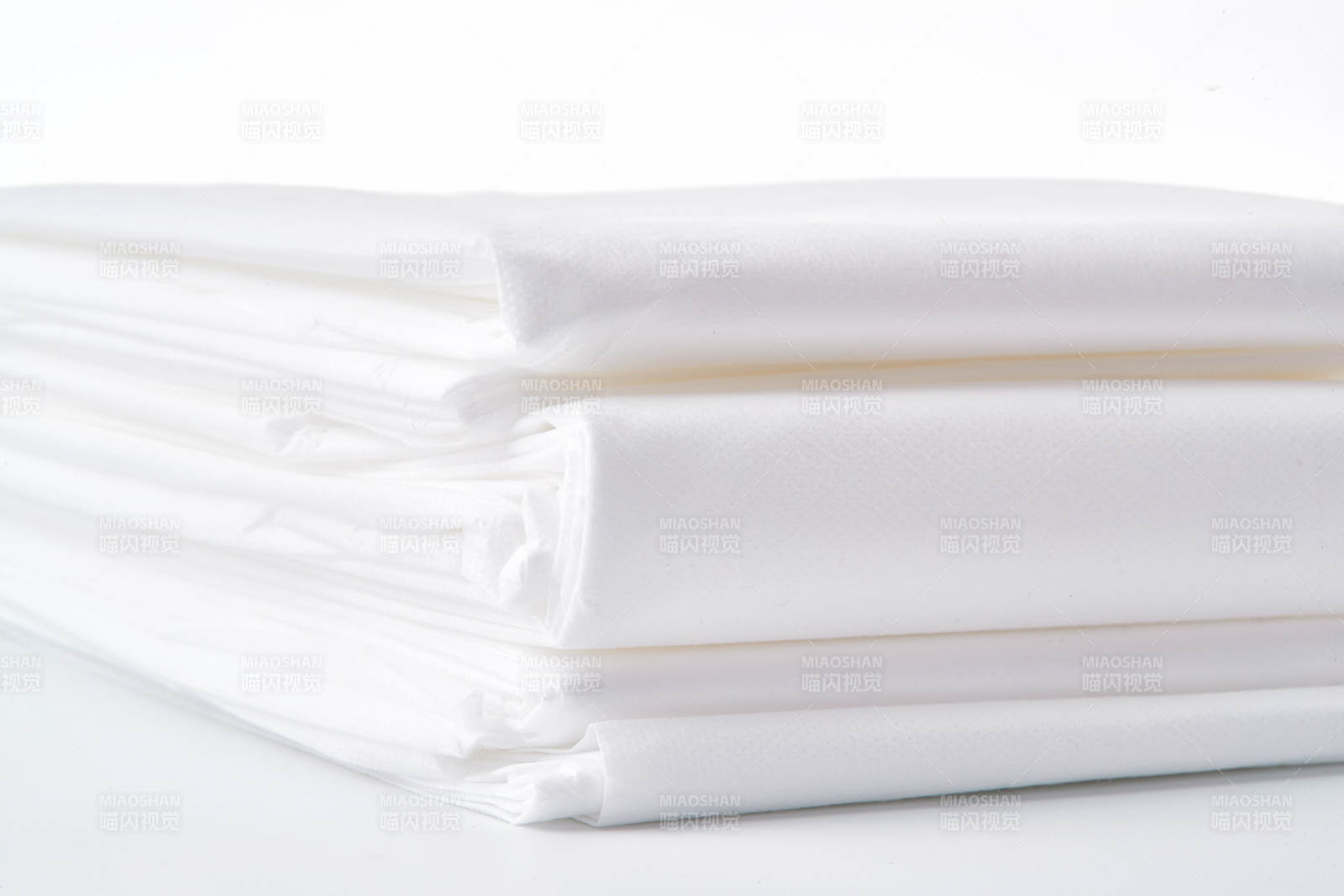 一次性旅行酒店清洁用无纺布浴巾