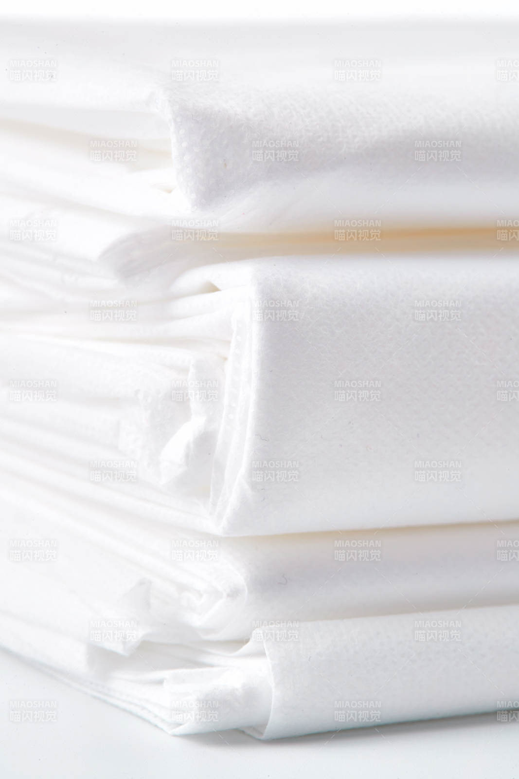 一次性旅行酒店清洁用无纺布浴巾