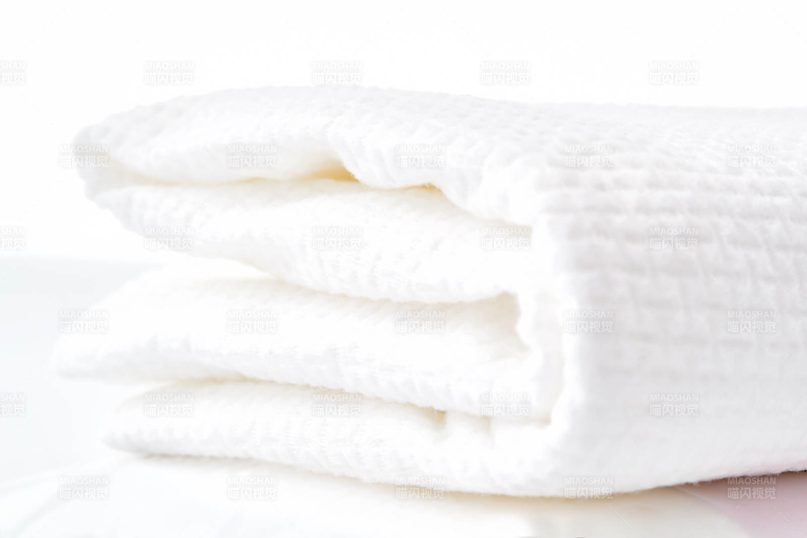 一次性旅行酒店清洁用无纺布浴巾