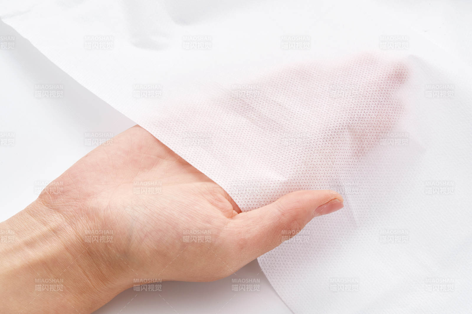 一次性旅行酒店清洁用无纺布浴巾