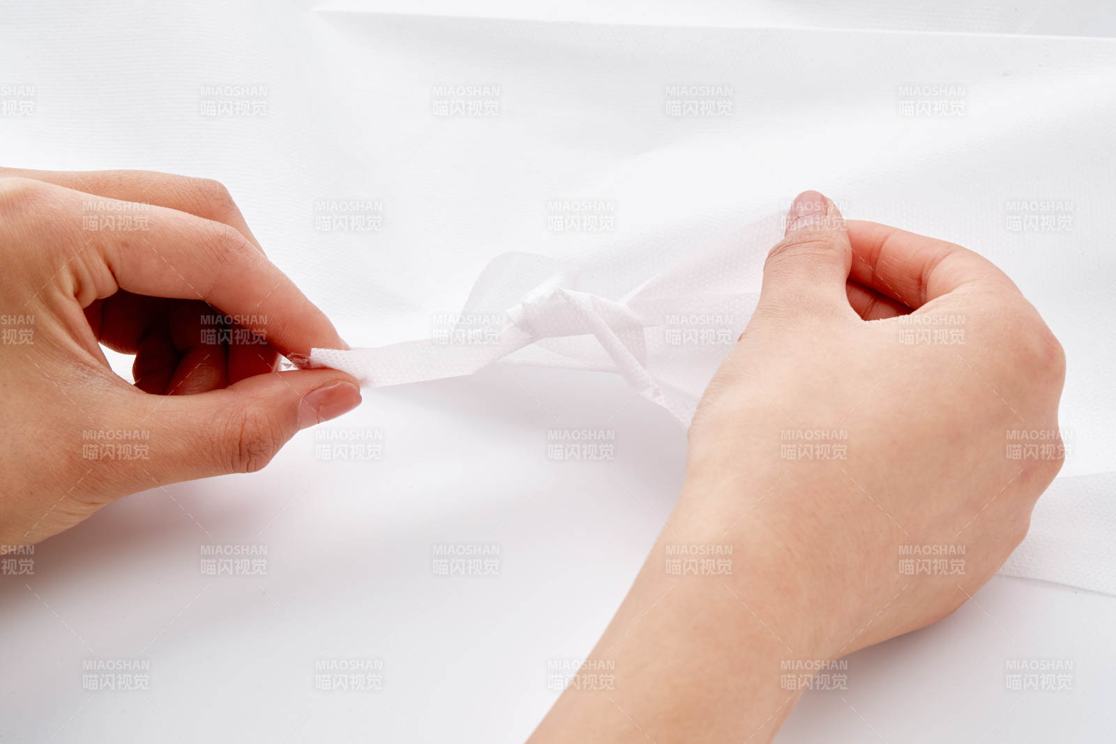 一次性旅行酒店清洁用无纺布浴巾