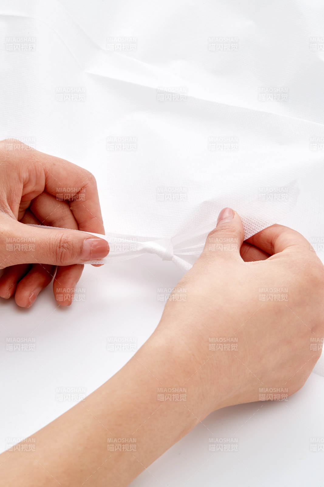 一次性旅行酒店清洁用无纺布浴巾