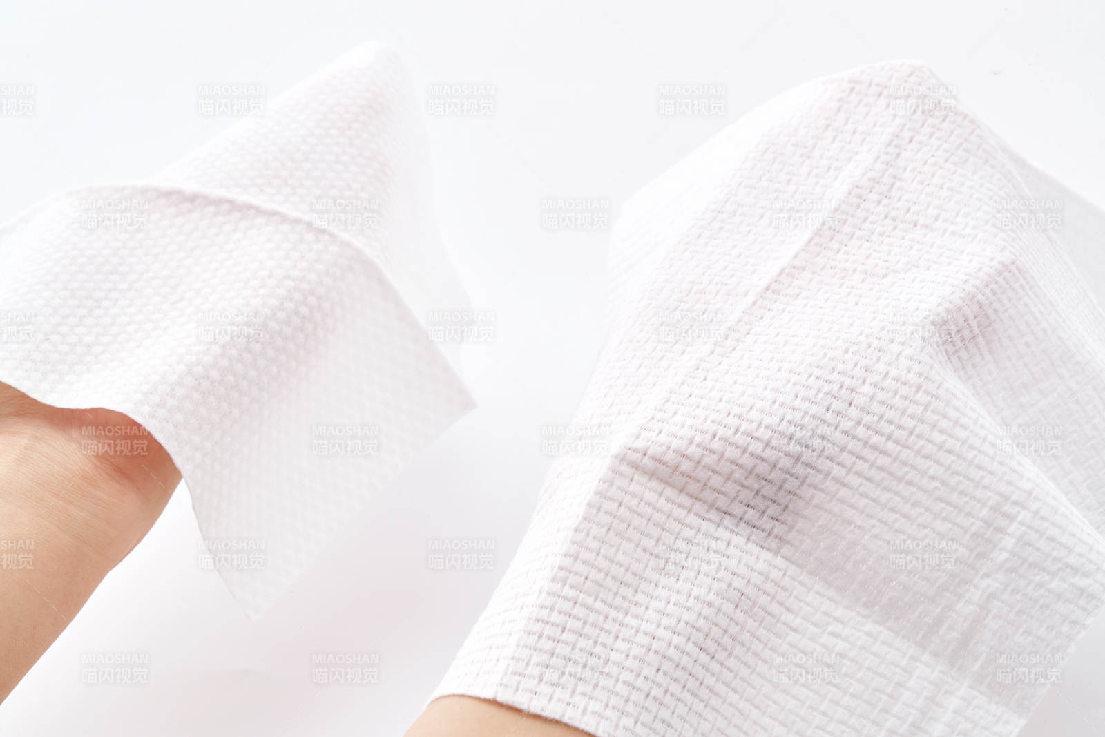 一次性旅行酒店清洁用无纺布浴巾