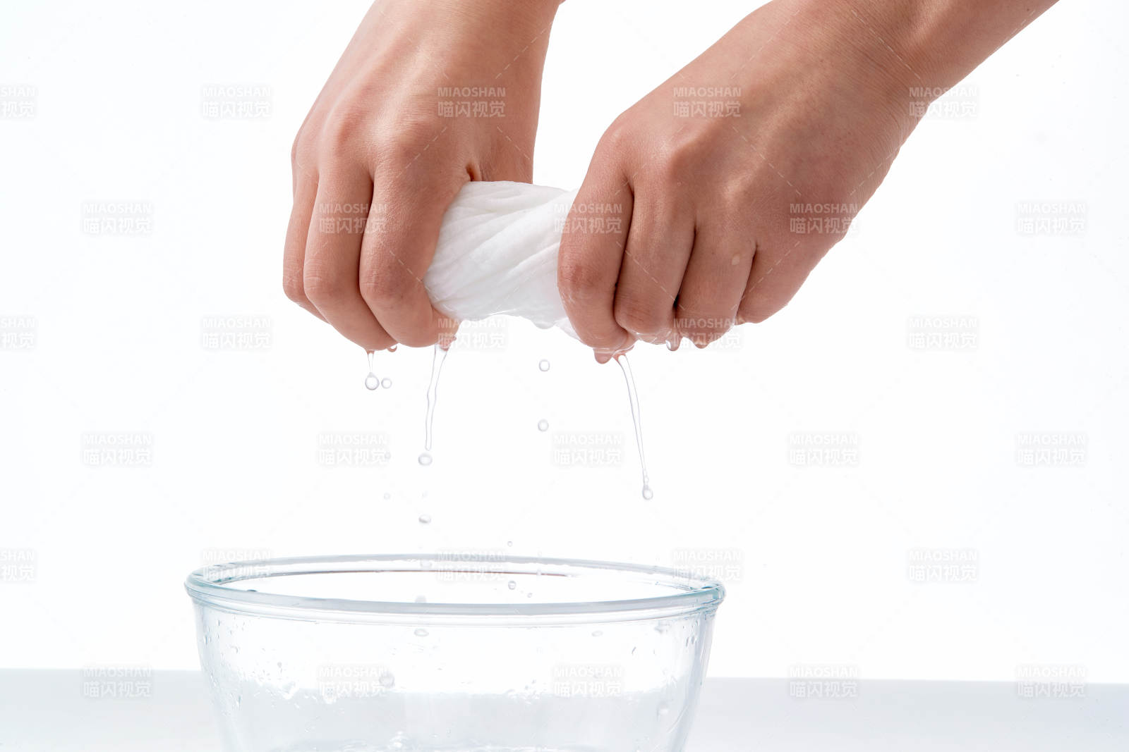 一次性旅行酒店清洁用无纺布浴巾