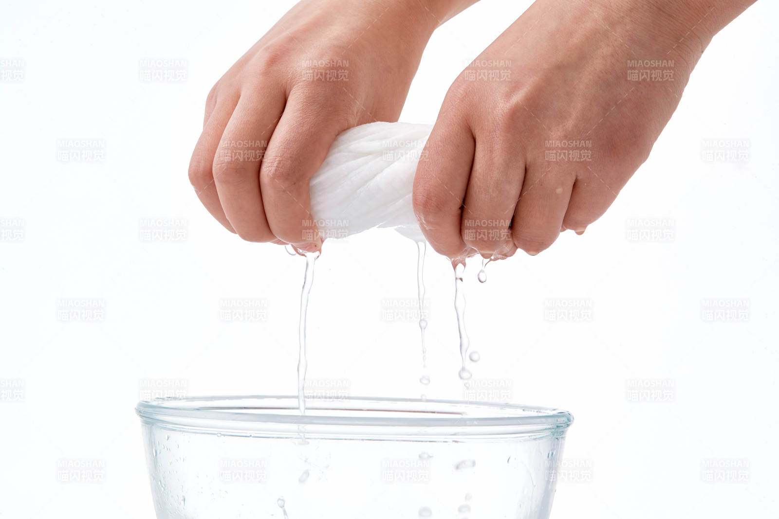 一次性旅行酒店清洁用无纺布浴巾