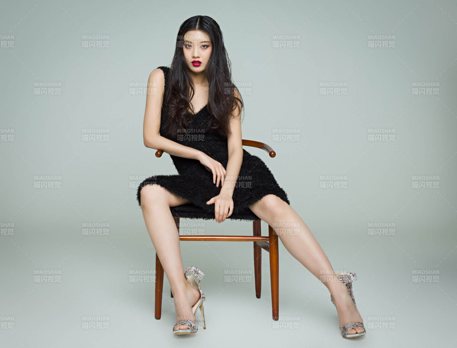 时尚彩妆女性妆面人像