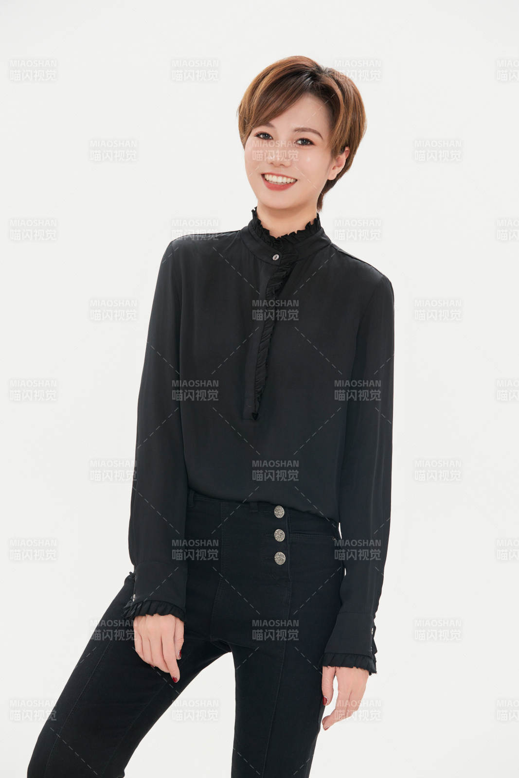 白色背景下的職場(chǎng)職業(yè)女性形象