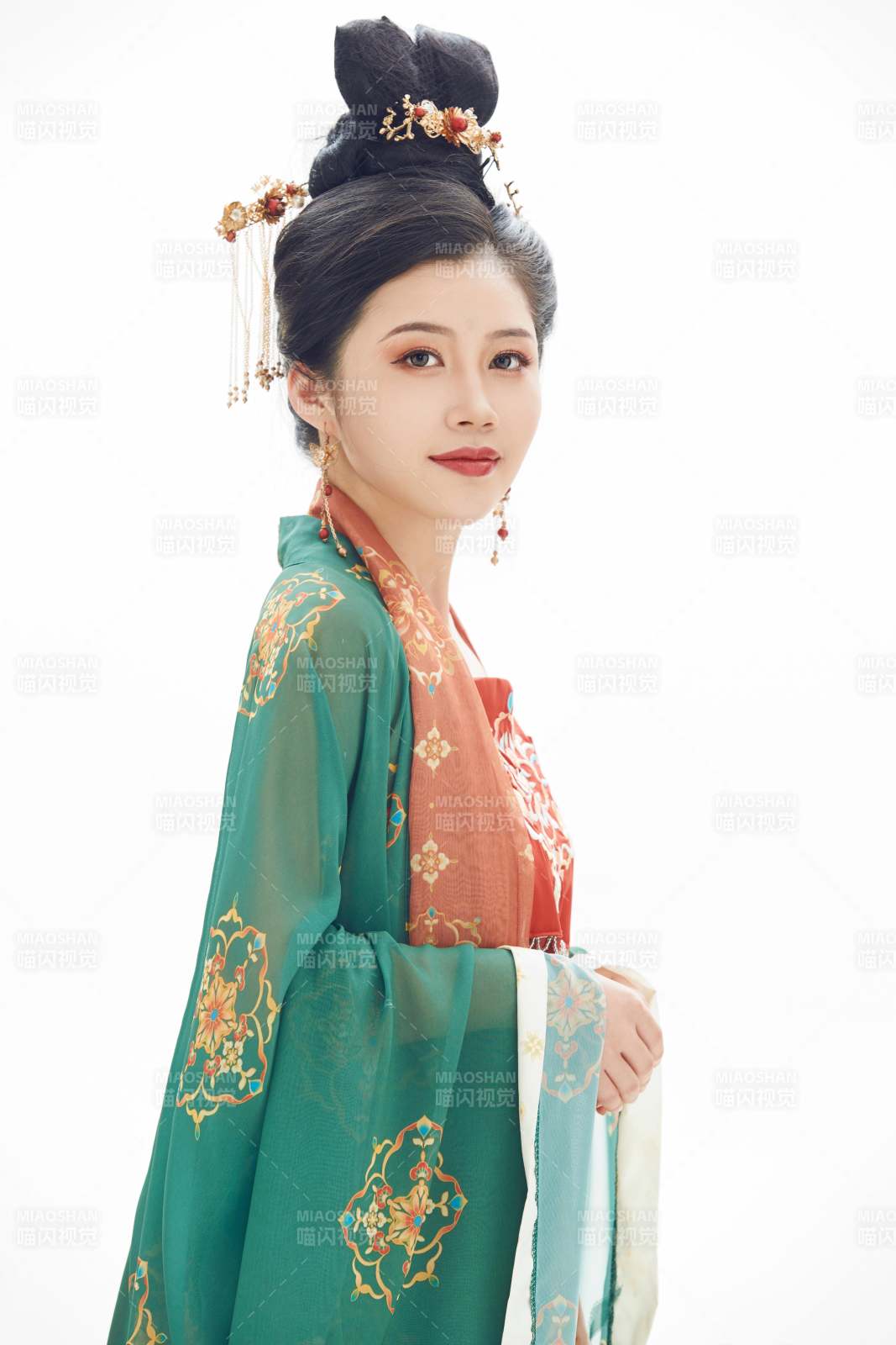 大唐風(fēng)韻女性古裝造型