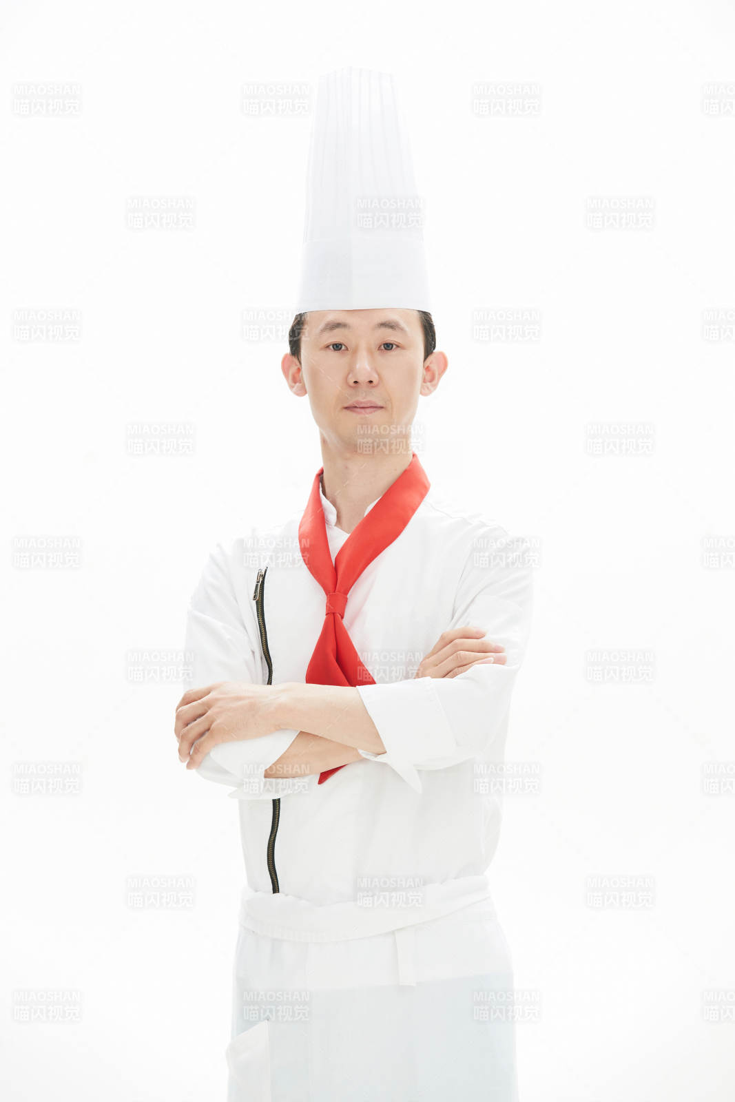 白色背景下的酒店高级厨师形象