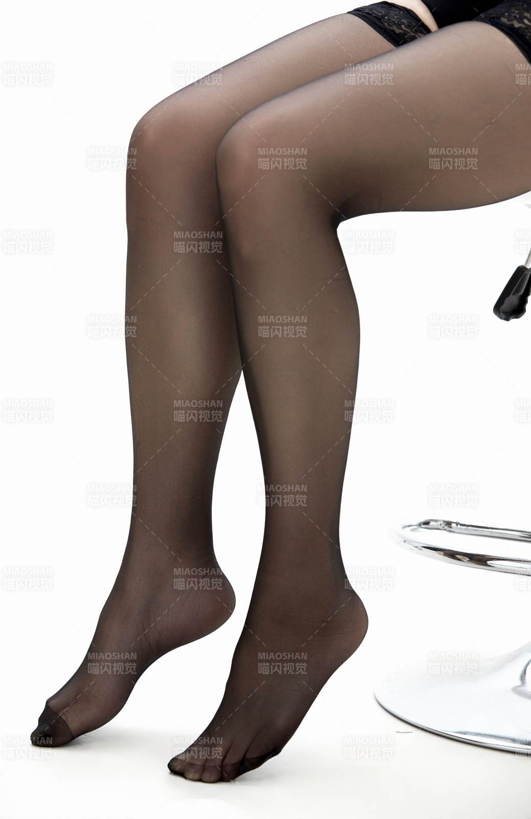 裸露的女性的足部特写