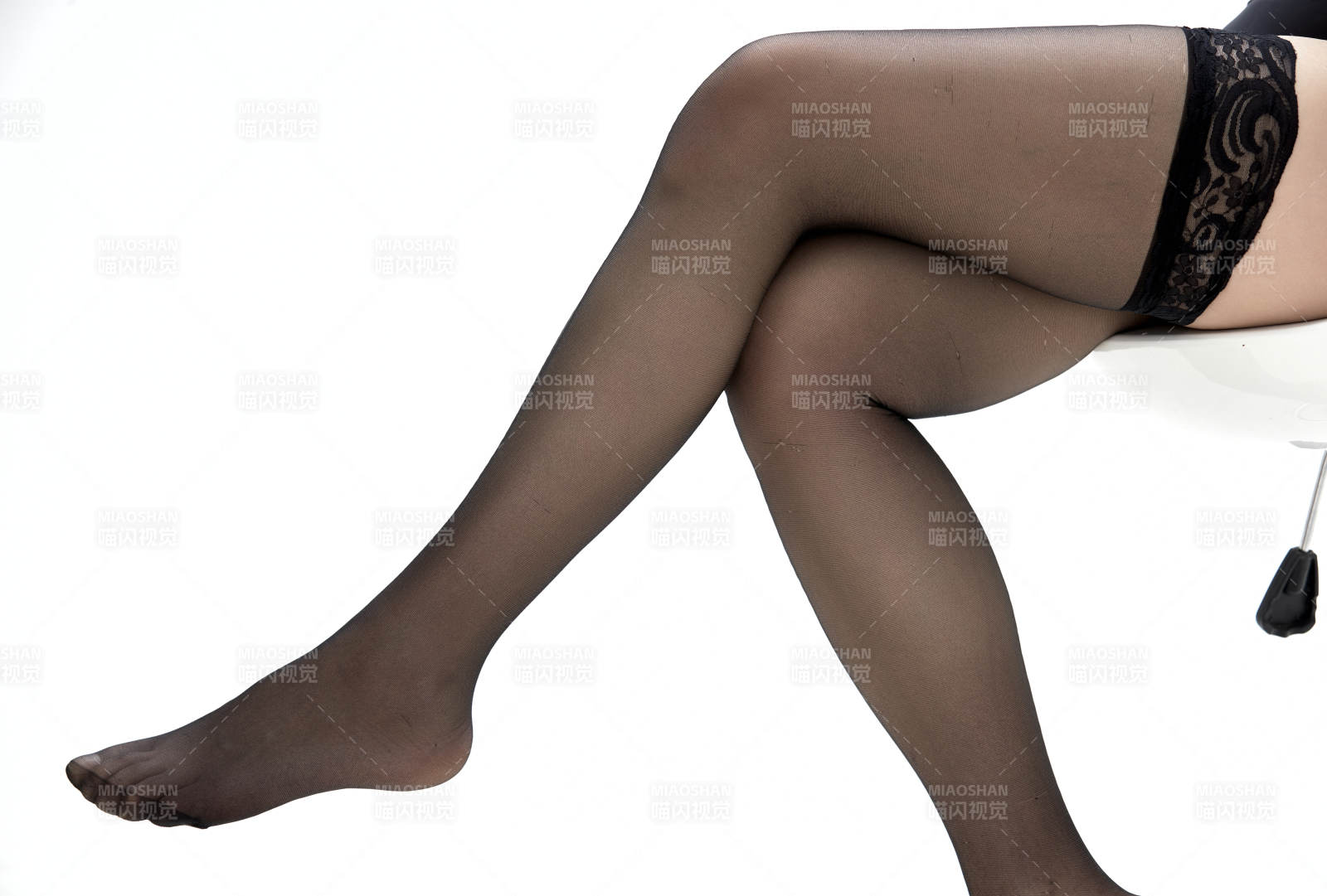 裸露的女性的足部特写