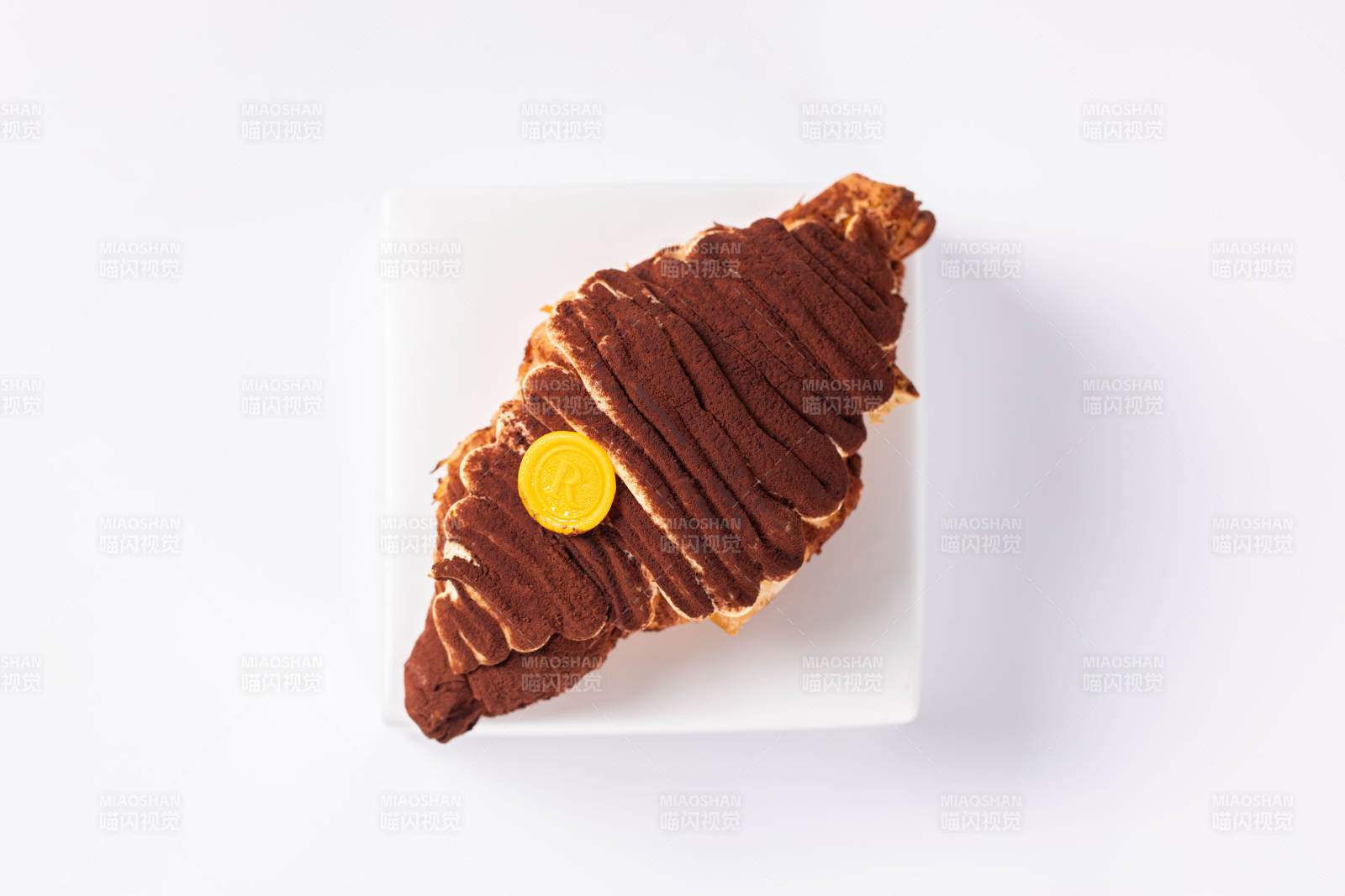 巧克力羊角面包