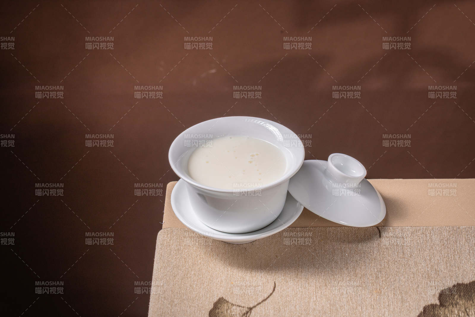 茶香四溢 静享片刻