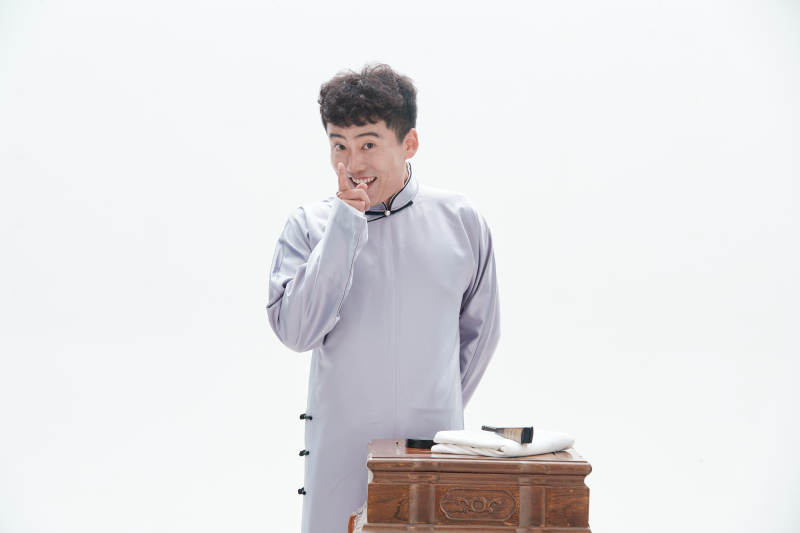 中国传统曲艺单口相声表演艺术形象