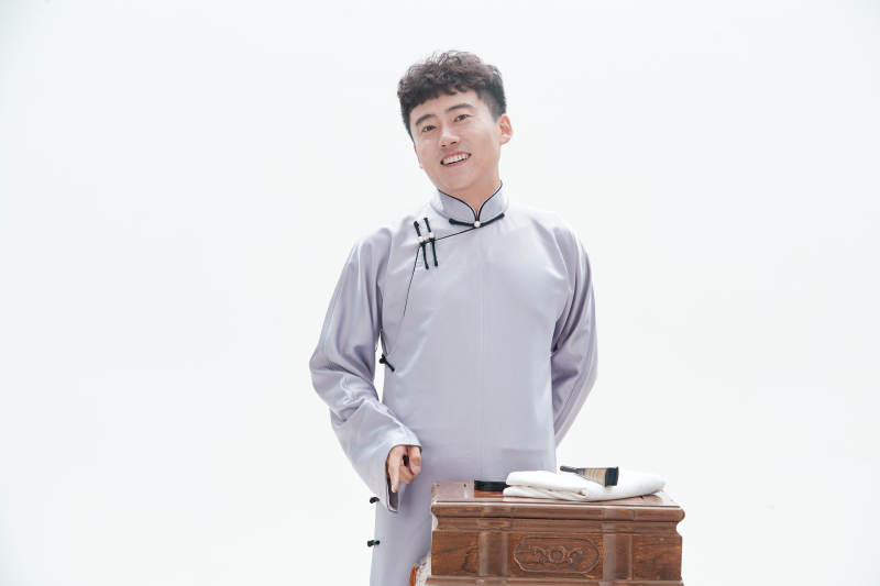 中国传统曲艺单口相声表演艺术形象