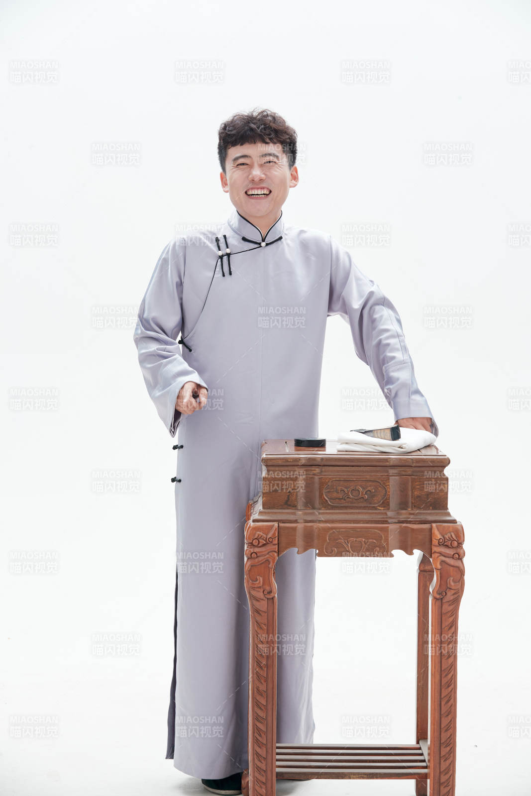 中國傳統曲藝單口相聲表演藝術形象