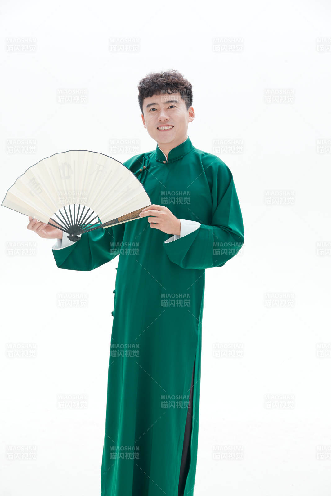 中國(guó)傳統(tǒng)曲藝相聲表演藝術(shù)形象