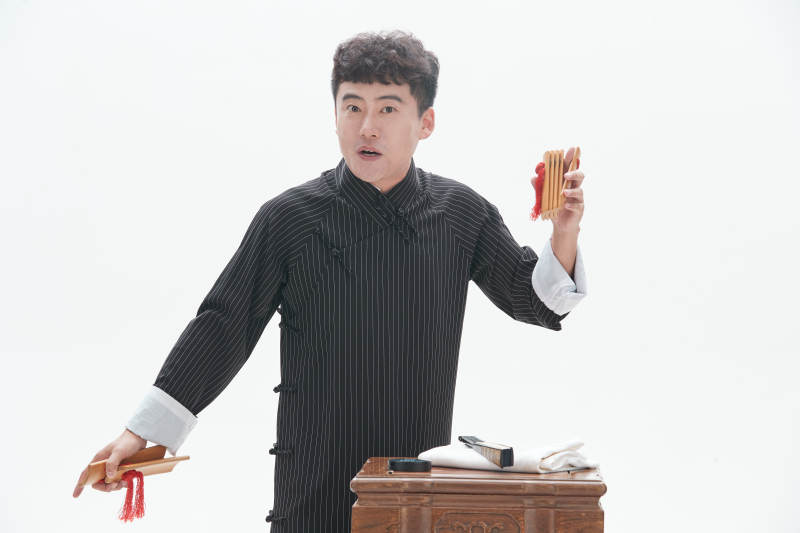 中国传统曲艺竹板书表演艺术形象