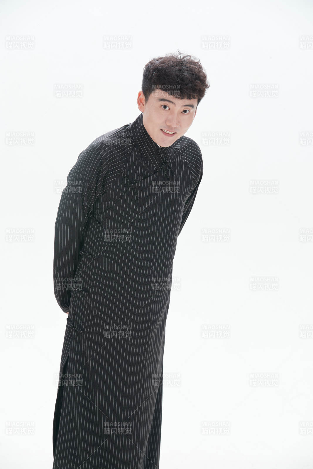 中國傳統(tǒng)曲藝相聲表演藝術(shù)形象