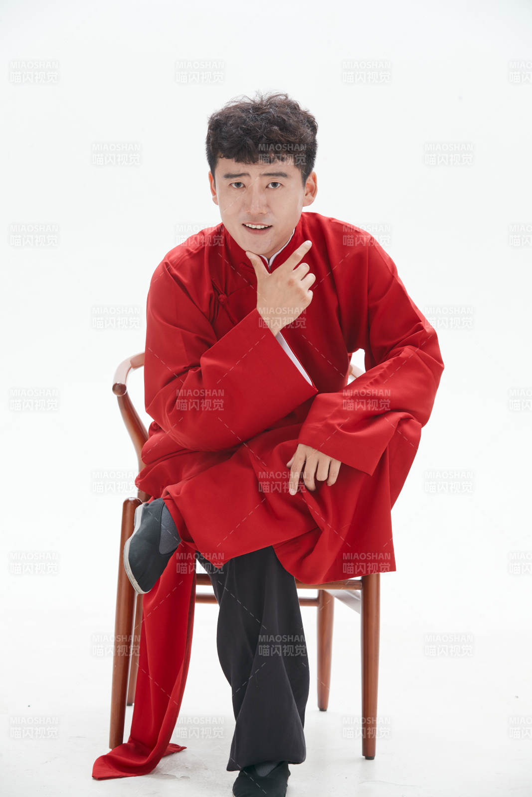 中国传统曲艺相声表演艺人形象