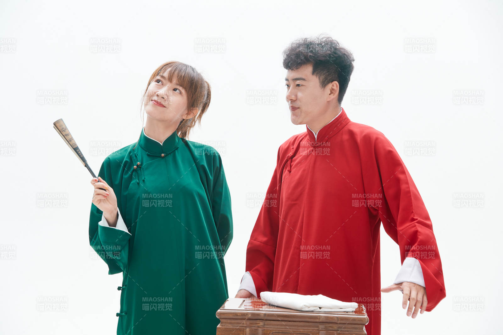 中国传统曲艺对口相声表演艺术形象