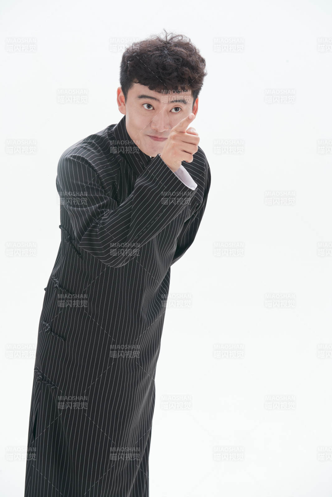 中国传统曲艺相声表演艺术形象