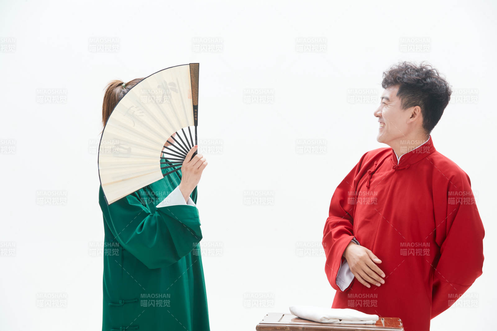 中国传统曲艺对口相声表演艺术形象